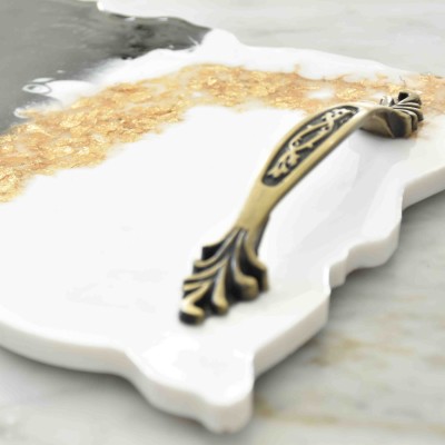 Resin Tray with Handles Black and White